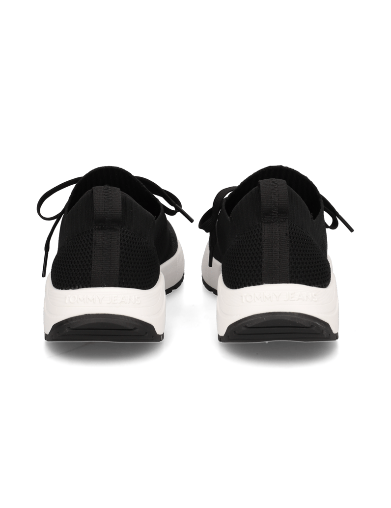 Tommy-Hilfiger-tenisky-čierna