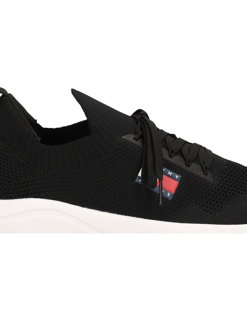 Tommy-Hilfiger-tenisky-čierna