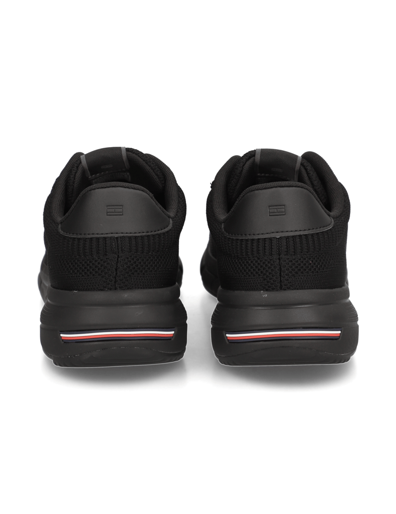 Tommy-Hilfiger-tenisky-čierna