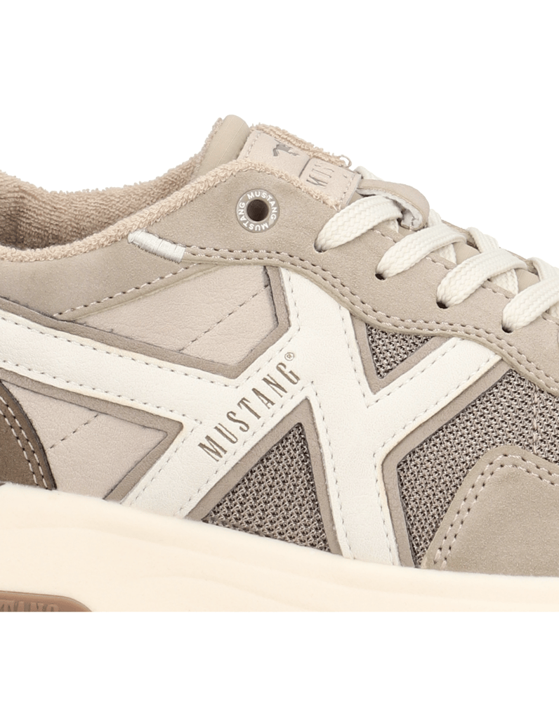 Mustang-superge-siva