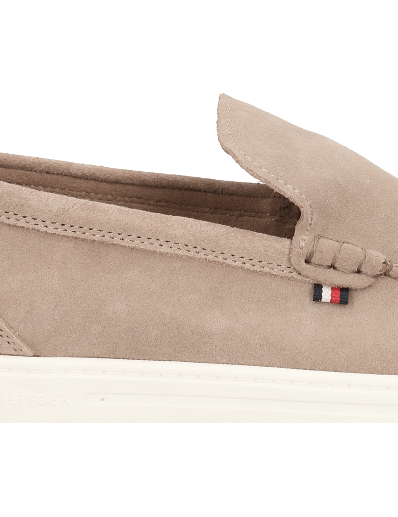 Tommy-Hilfiger-MODERN-LIGHT-HYBRIDSUEDE-LOAFER-beige