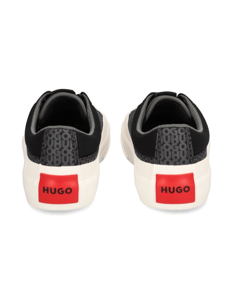 HUGO-Dyer_Tenn_mono-bílá