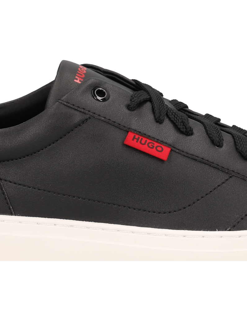 HUGO-Morrie_Tenn_napu-weiss