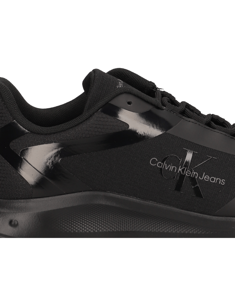 CALVIN-KLEIN-JEANS-superge-črna