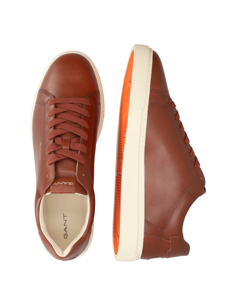 GANT-Mc-Julien-weiss