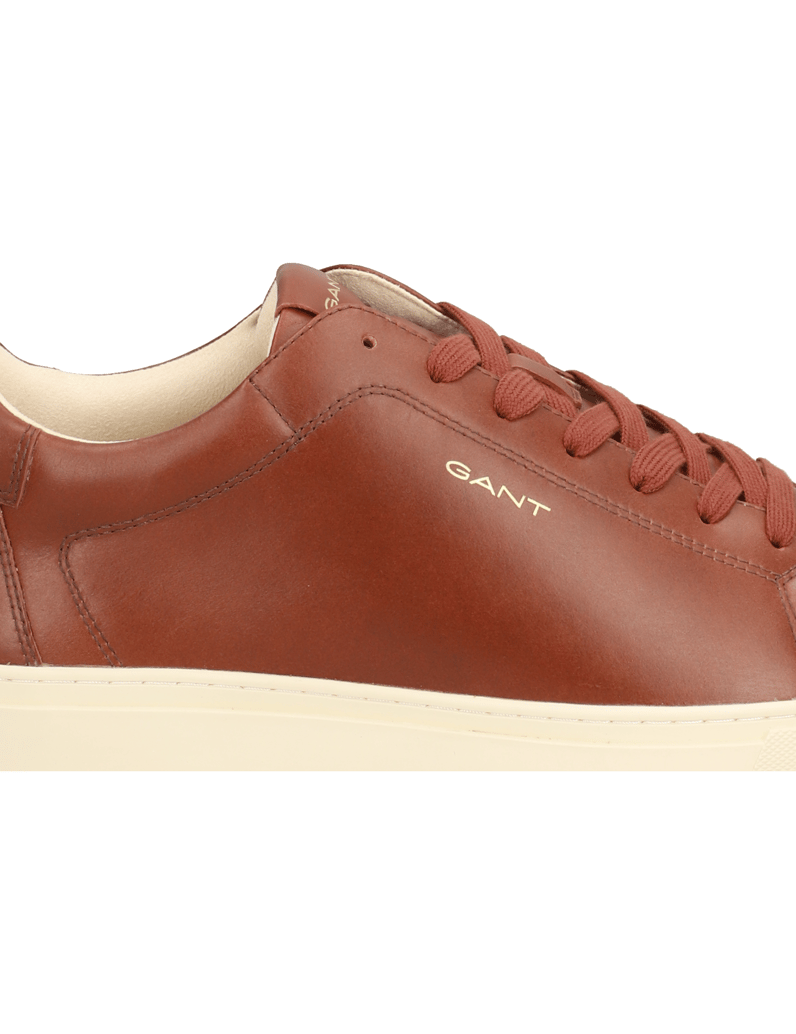 GANT-Mc-Julien-weiss