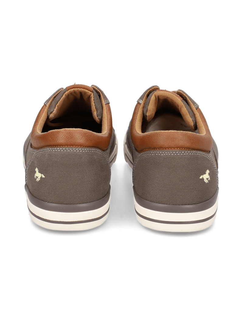 Mustang-športni-čevlji-na-vezalke-siva