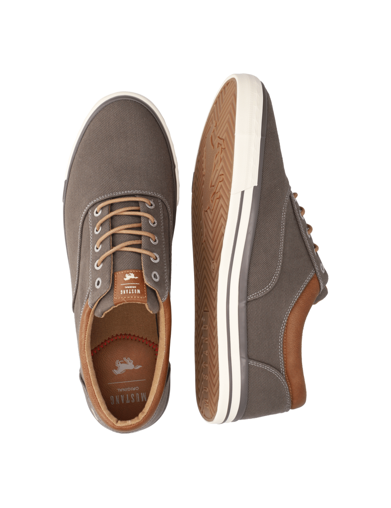 Mustang-športni-čevlji-na-vezalke-siva