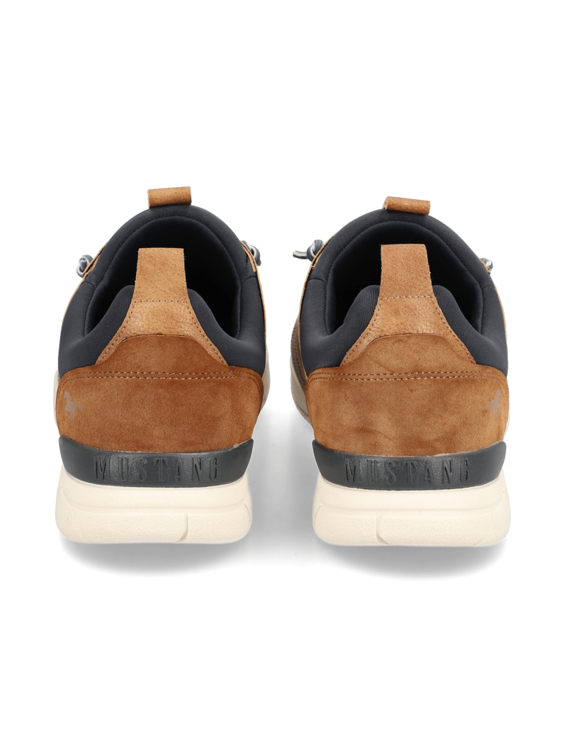 Mustang-športni-čevlji-na-vezalke-bež