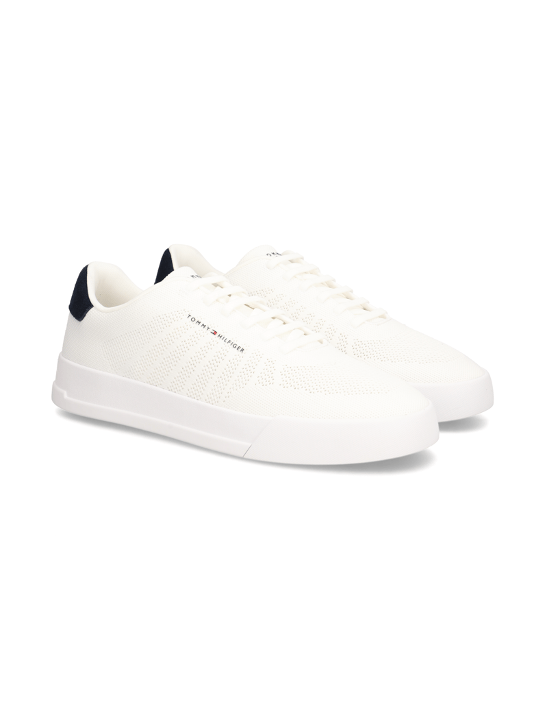 Tommy-Hilfiger-TH-COURT-črna