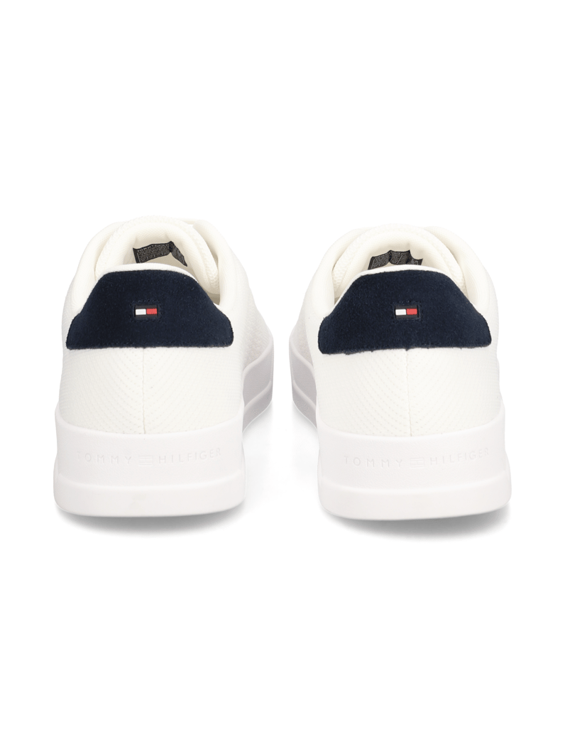Tommy-Hilfiger-TH-COURT-črna
