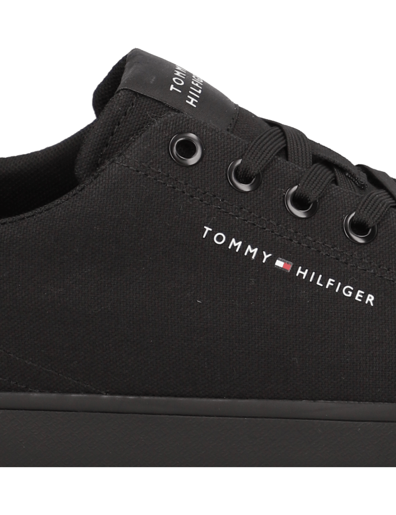 Tommy-Hilfiger-TH-HI-VULC-LOW-CANVAS-črna