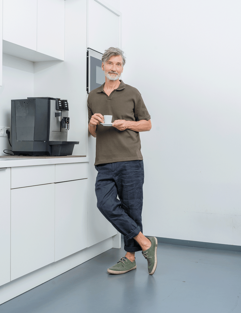 Pat-Calvin-Velourleder-Espadrille-beige