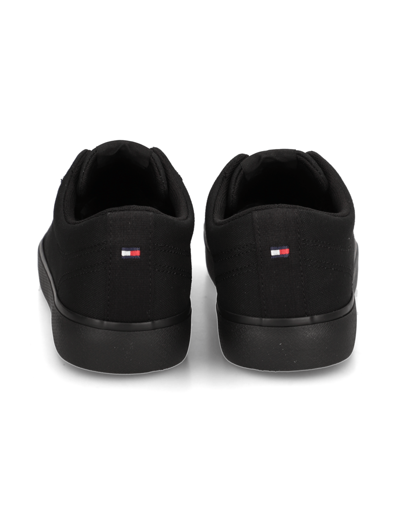 Tommy-Hilfiger-tenisky-čierna