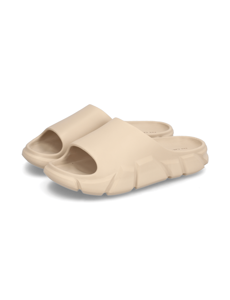 Pat-Calvin-Pantoffel-beige