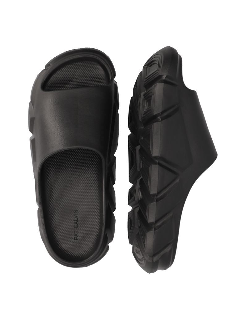 Pat-Calvin-pantofle-černá