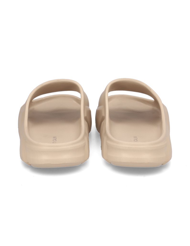 Pat-Calvin-pantofle-černá