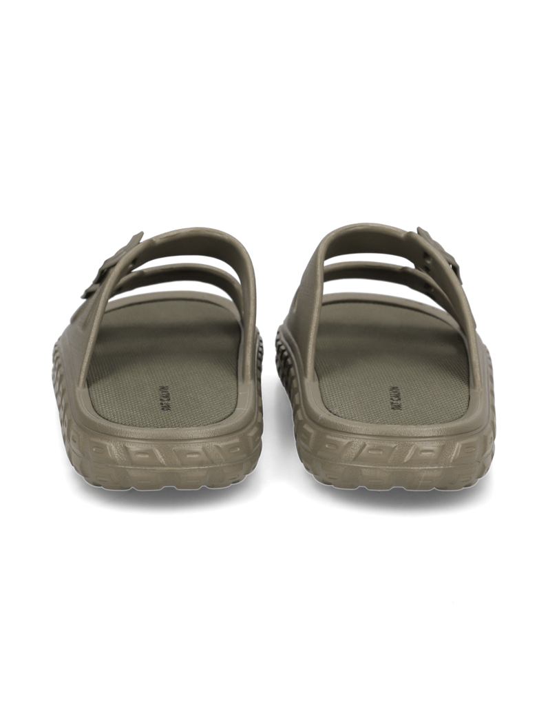 Pat-Calvin-pantofle-černá