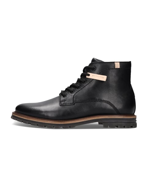 Schnürstiefel