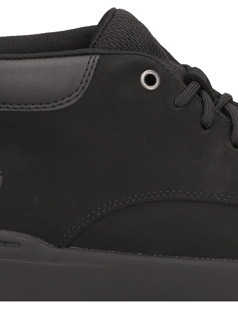 Timberland-Seneca-Bay-Leather-Chukka-schwarz
