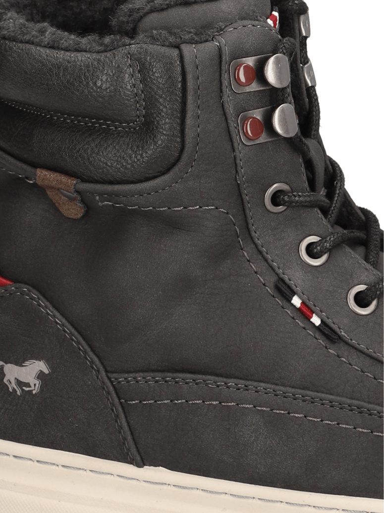 Mustang-Sneaker-Mid-Cut-šedá