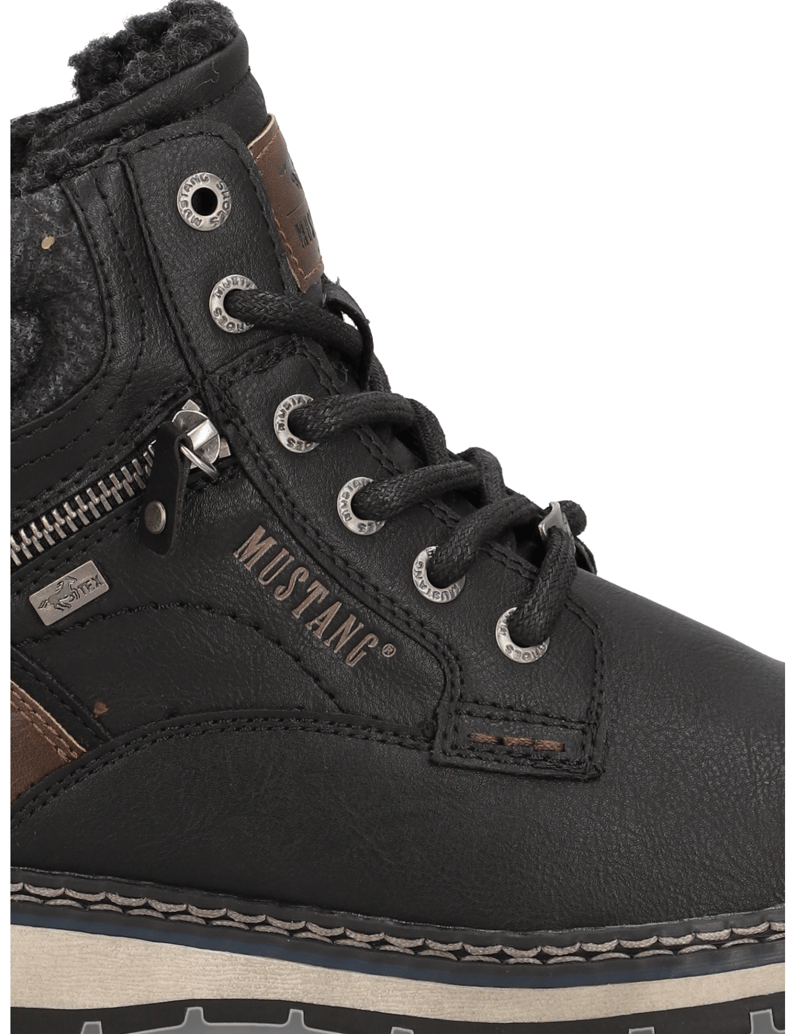 Mustang-členková-obuv-čierna