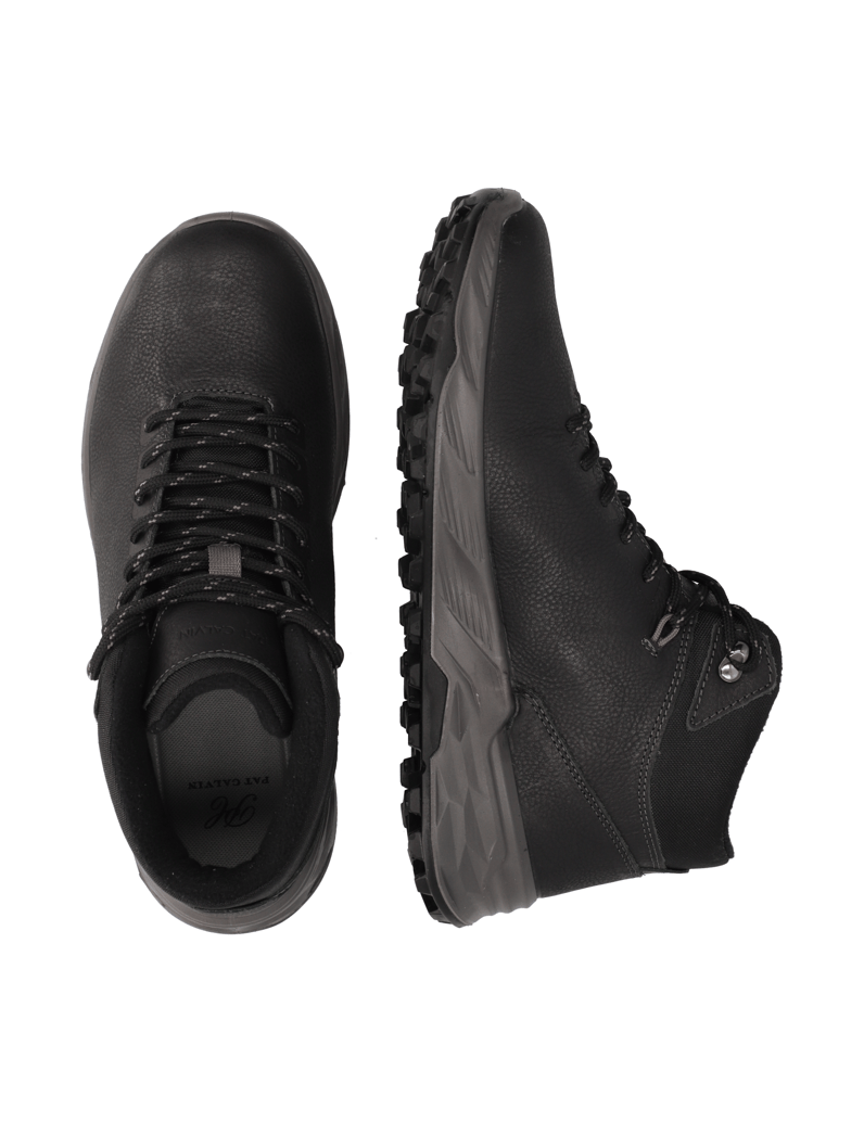 Pat-Calvin-superge-srednje-višine-črna