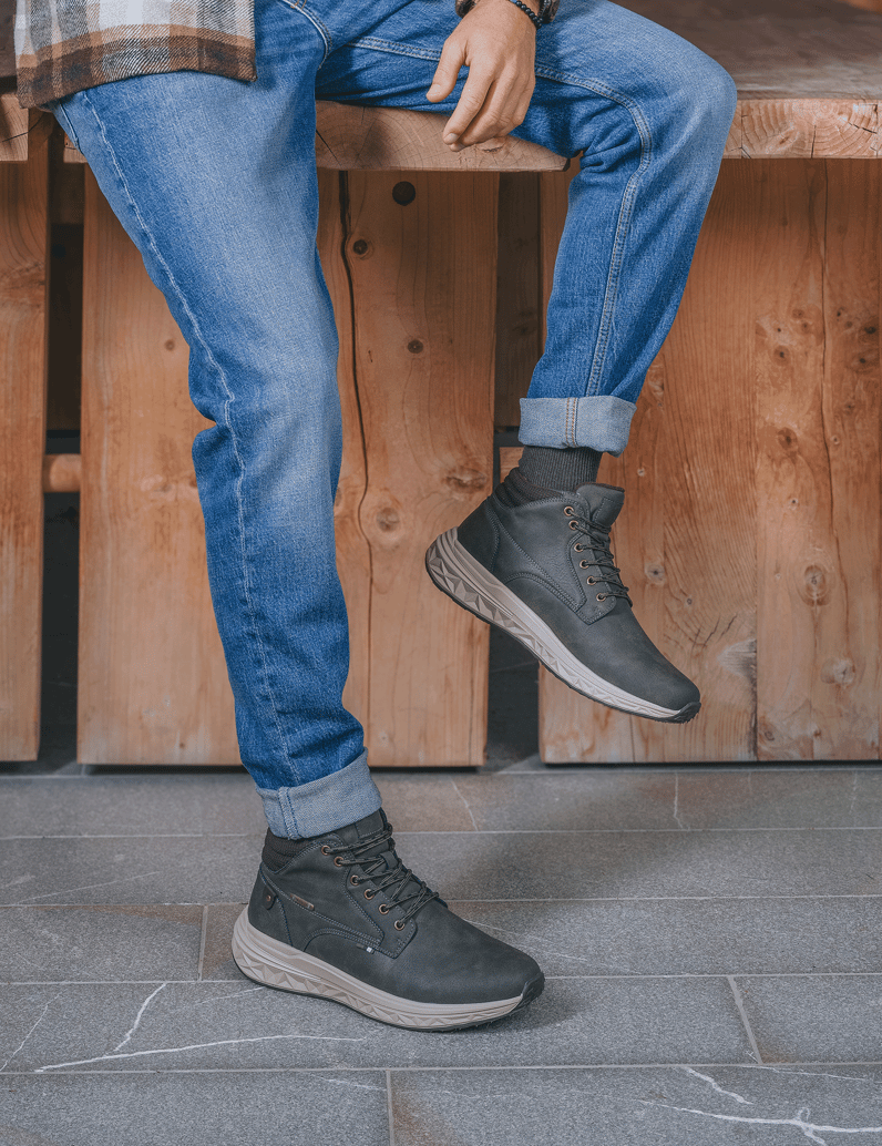 Frank-Walker-členková-obuv-čierna