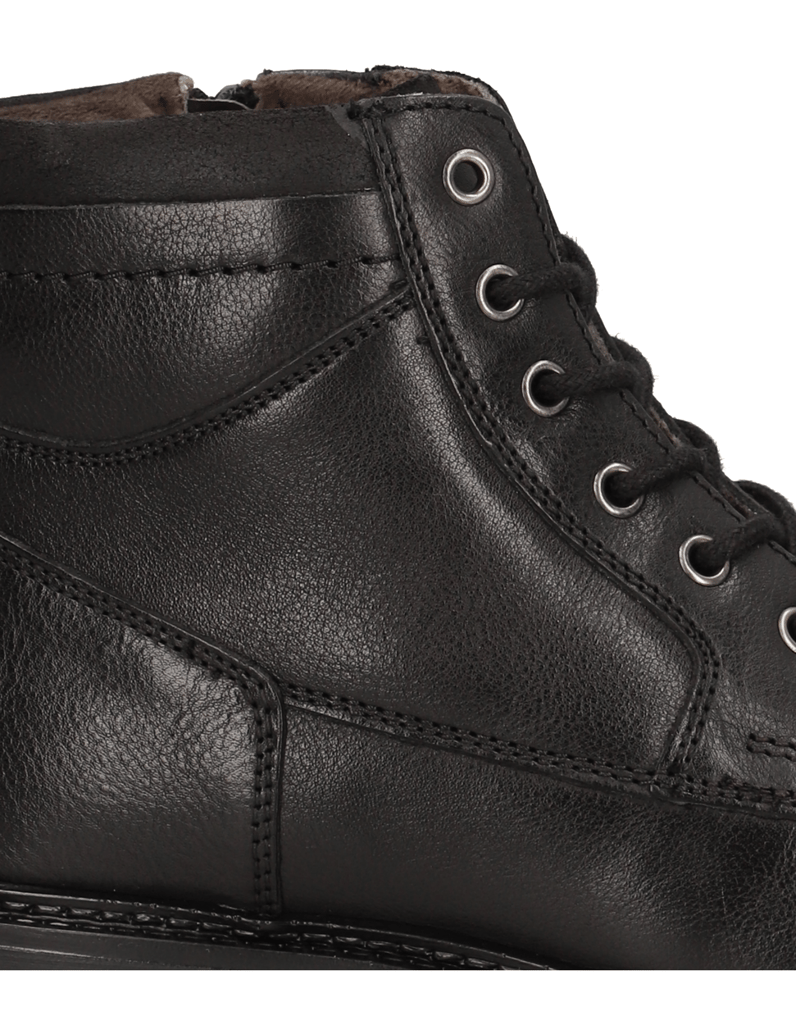 Pat-Calvin-snurovacie-čižmičky-čierna