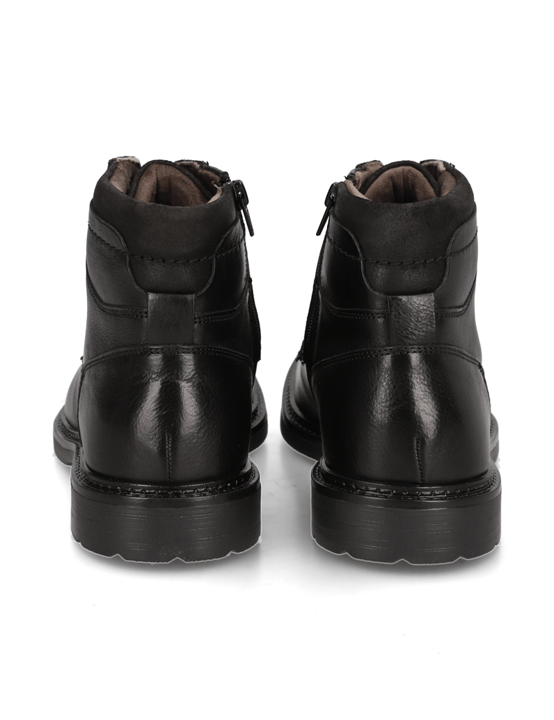 Pat-Calvin-snurovacie-čižmičky-čierna