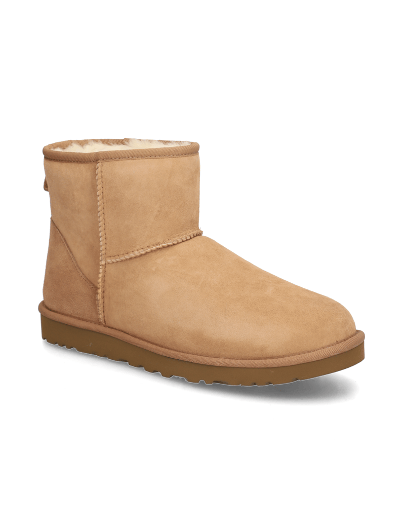 UGG-CLASSIC-MINI-černá
