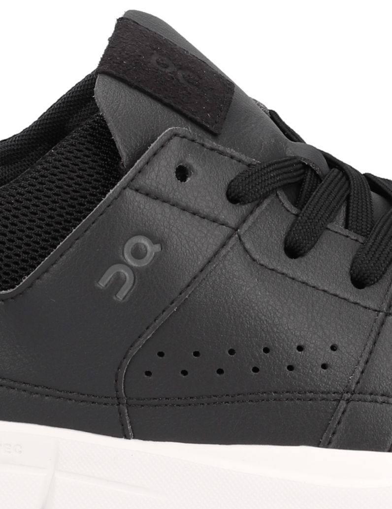 On-THE-ROGER-CLUBHOUSE