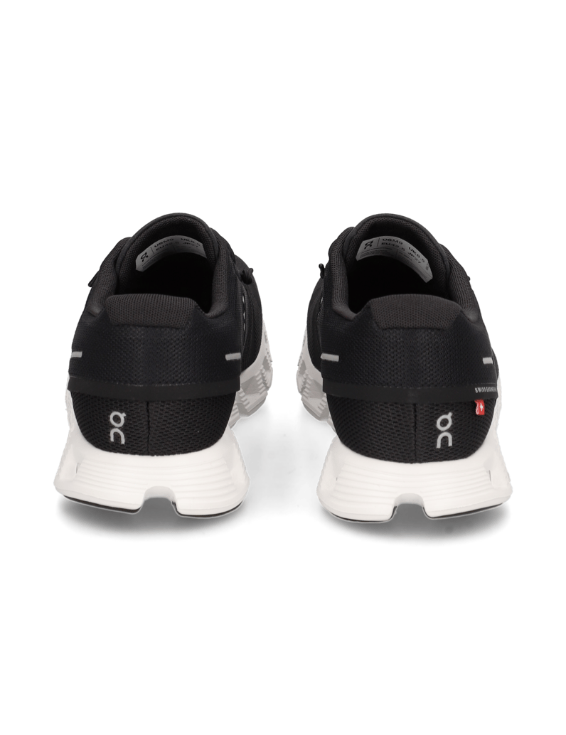 On-Cloud-5-črna