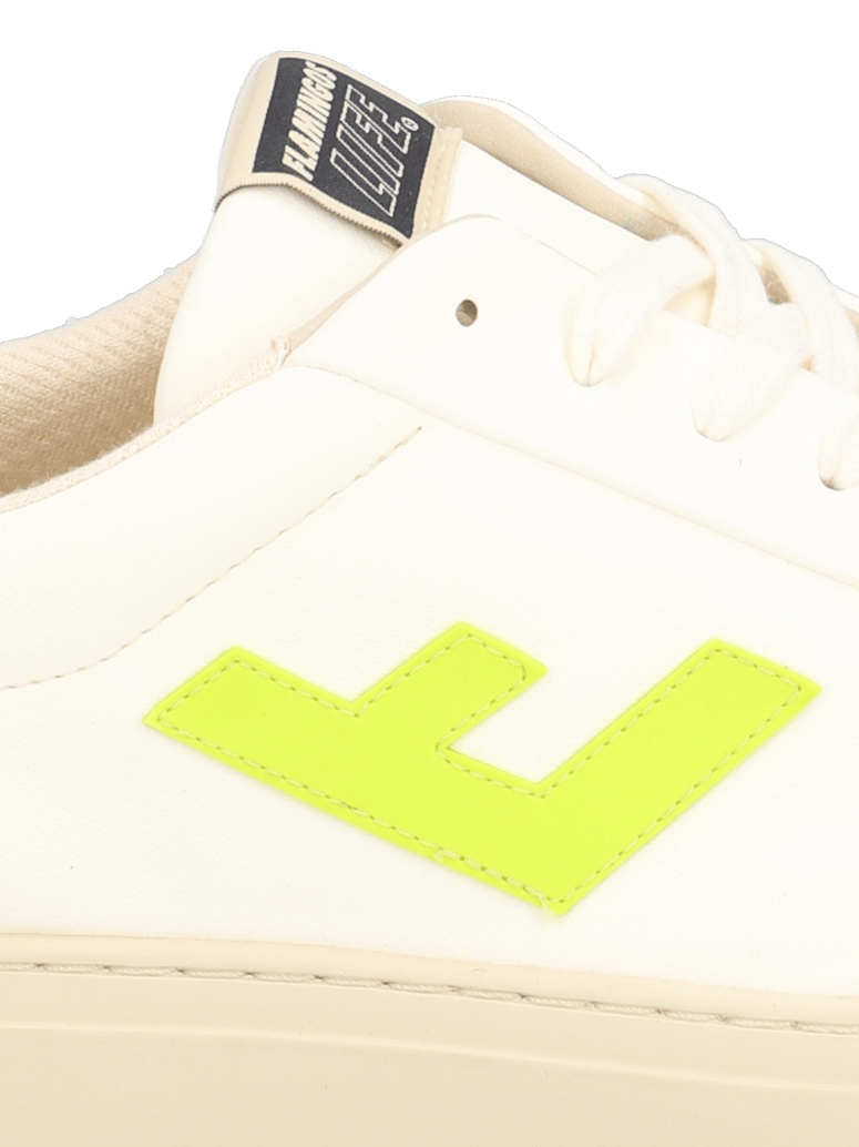 Flamingos‘-Life-Off-White-Deep-Pistachio-Grey