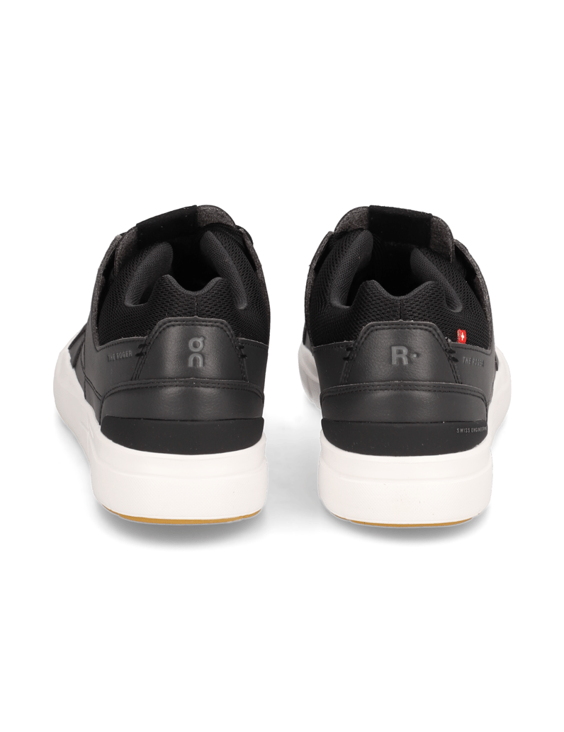 On-The-Roger-Clubhouse-weiss