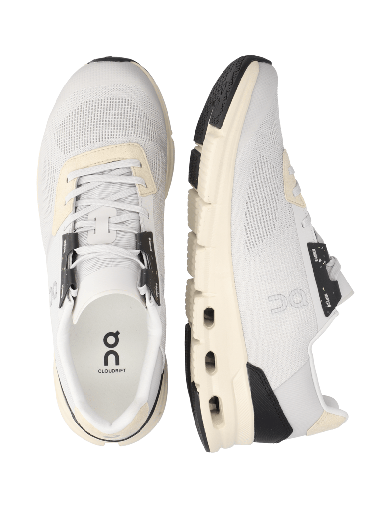 On-Cloudrift-schwarz