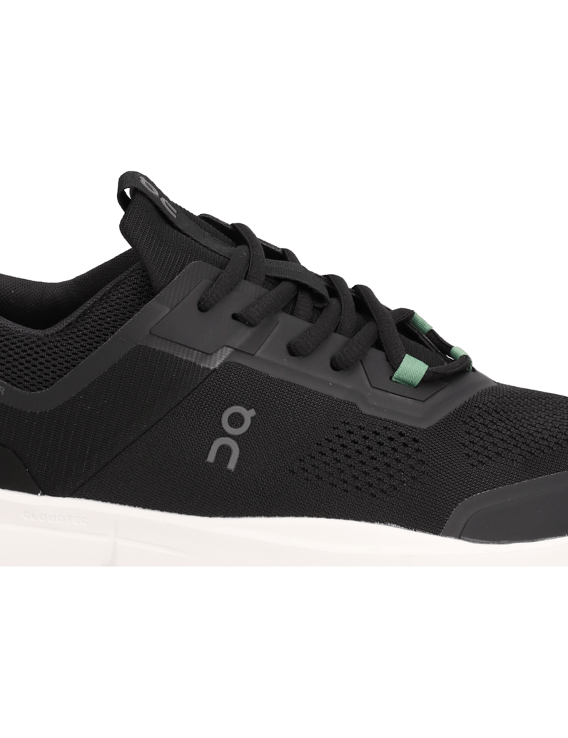 On-THE-ROGER-Spin-weiss