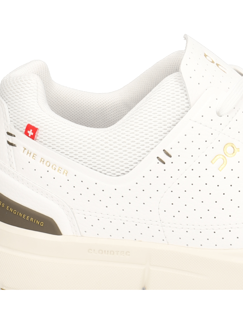 On-The-Roger-Centre-Court