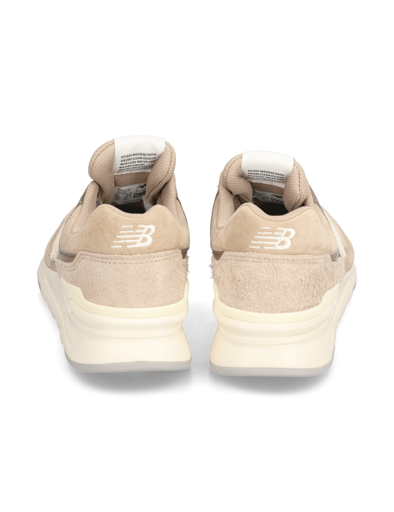 New-Balance-CM997