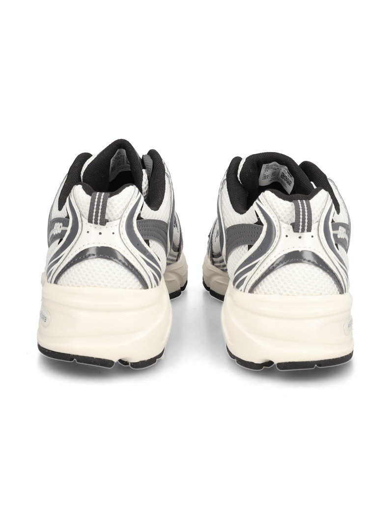 New-Balance-U530-bela