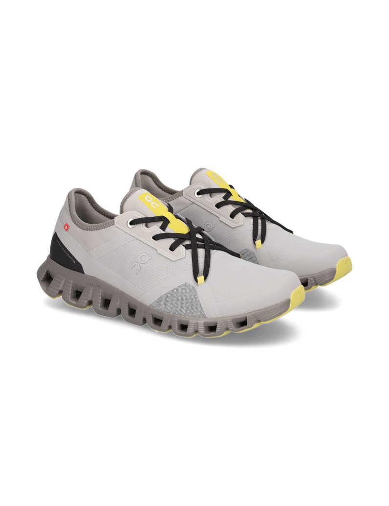 On-Cloud-X-3-AD-grau