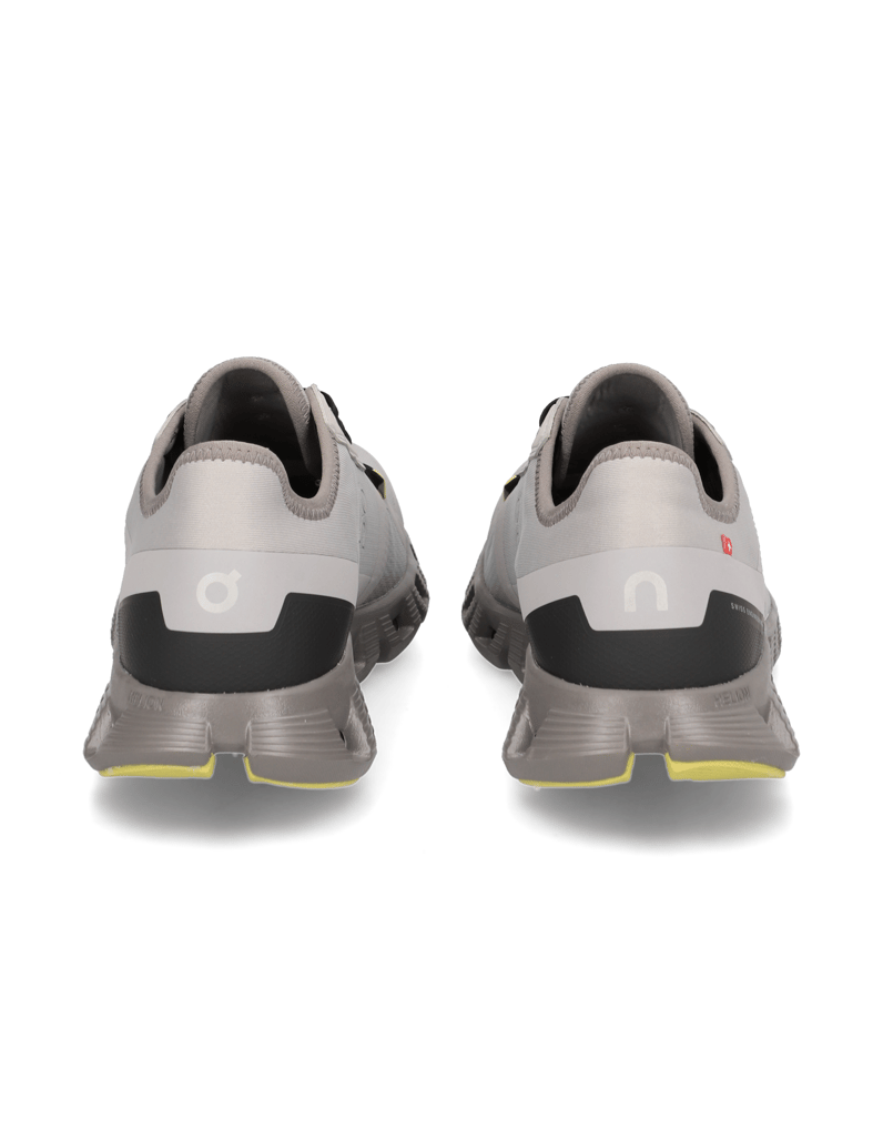 On-Cloud-X-3-AD-grau