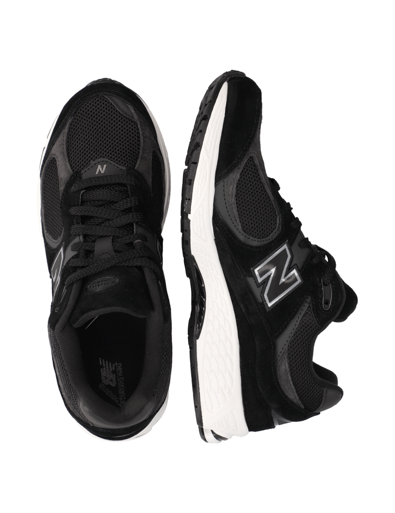 New-Balance-2002R-grau