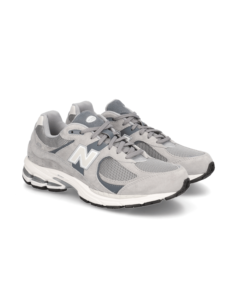 New-Balance-2002R-grau