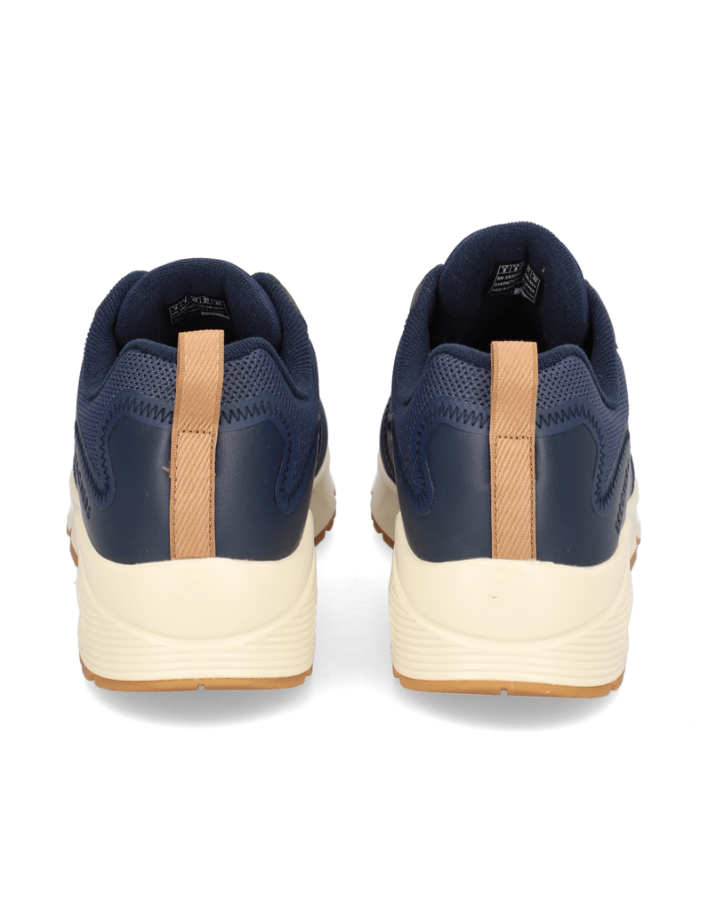 Skechers-UNO---LAYOVER