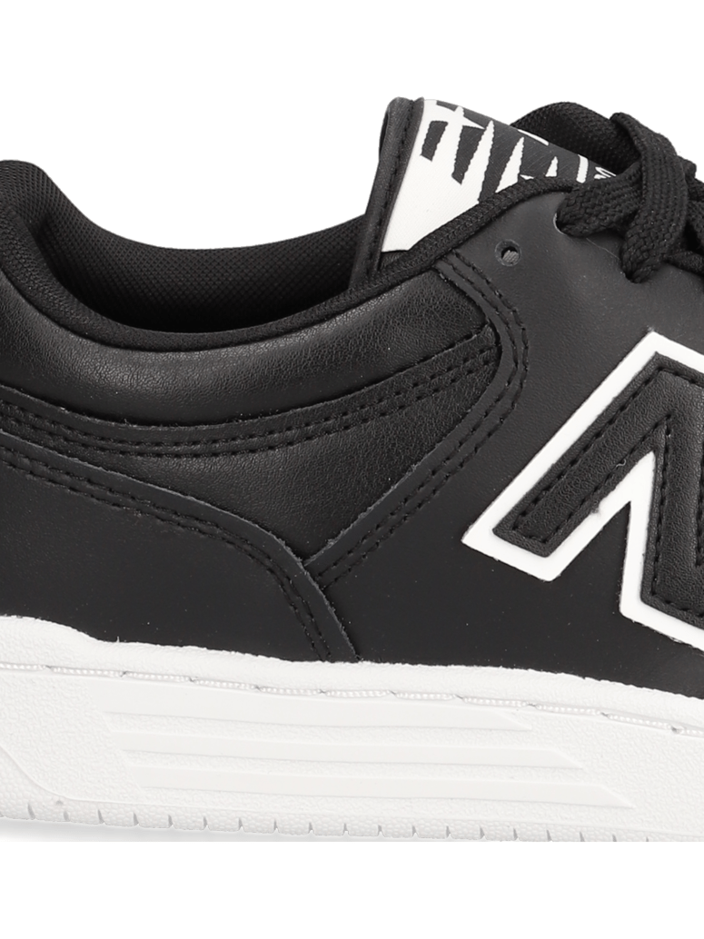 New-Balance-BB480-schwarz