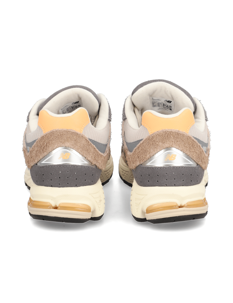 New-Balance-M2002