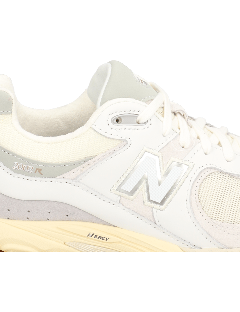New-Balance-M2002