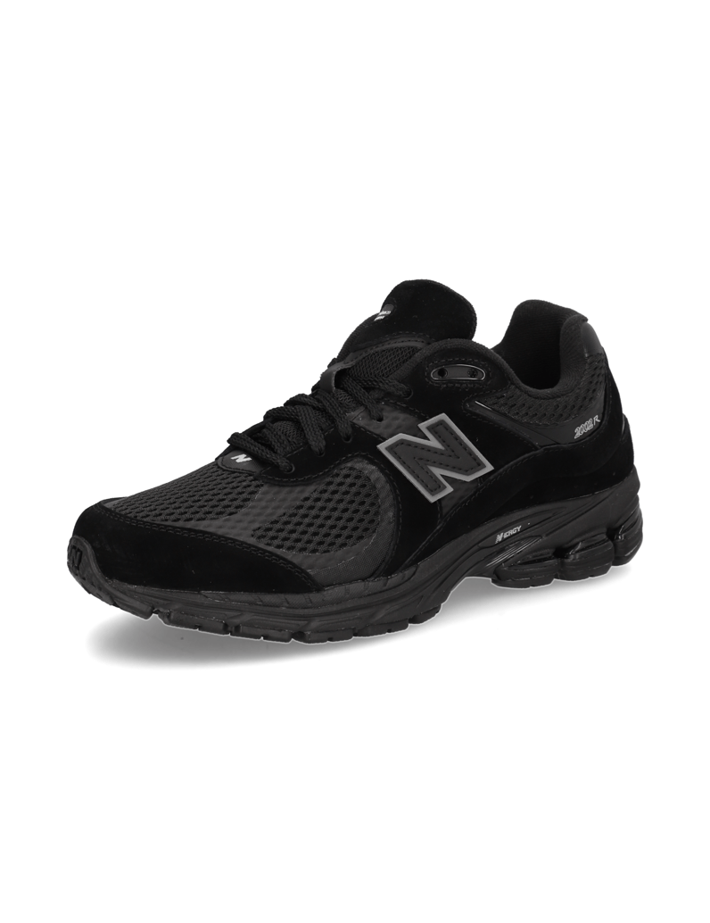 New-Balance-M2002-čierna