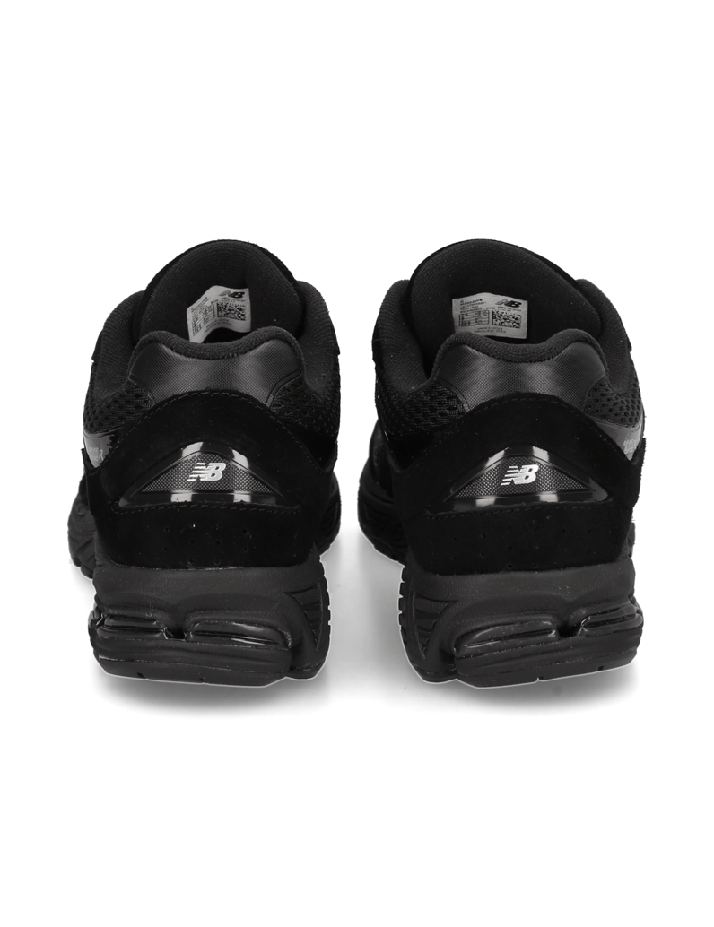 New-Balance-M2002-čierna